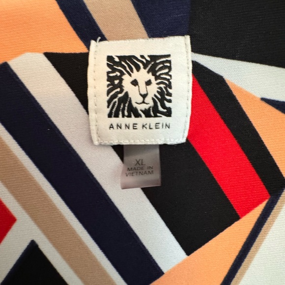 Geometric print dress - Picture 3 of 3